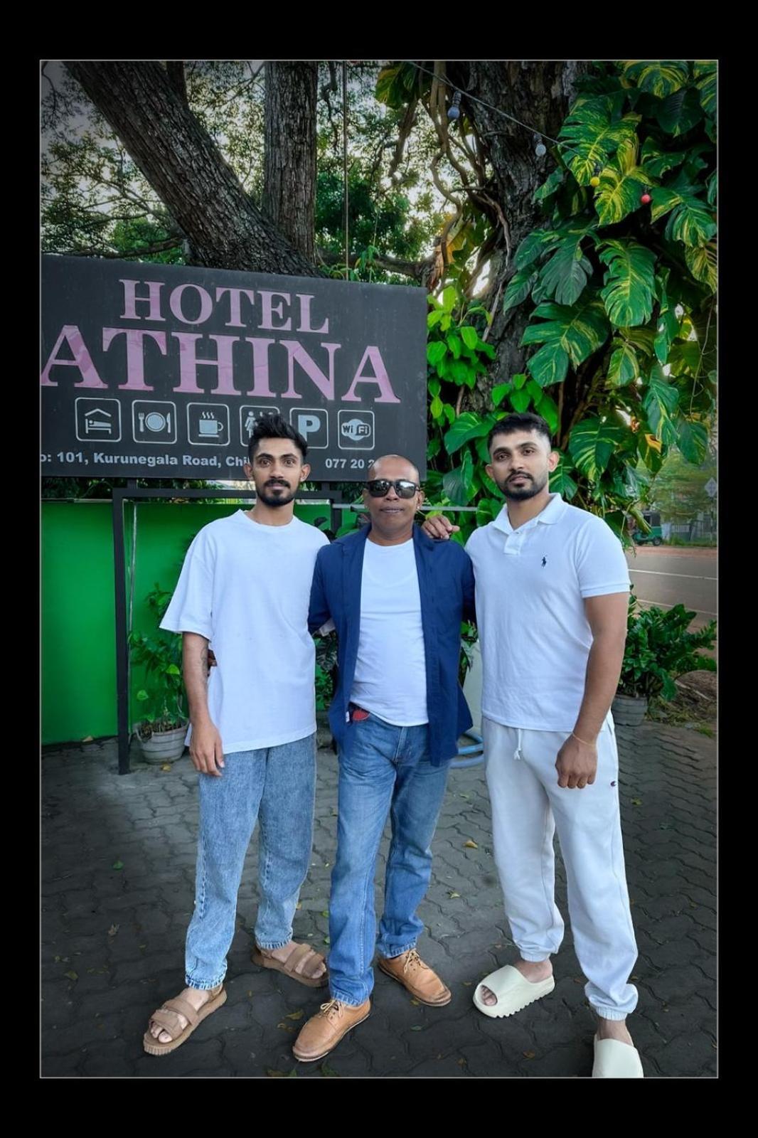 Hotel Athina & Restaurant تْشيلو المظهر الخارجي الصورة